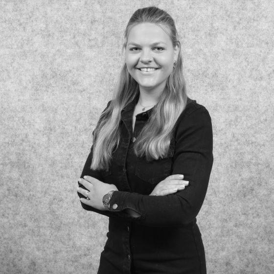 Loraine van den Berg image 1